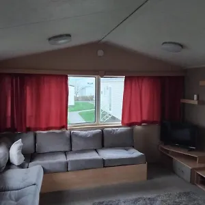 Holiday park Ash Close 64- Blue Dolphin Heaven - Budget Caravan 