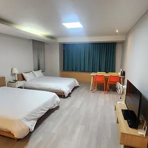 Guest house Airport **
