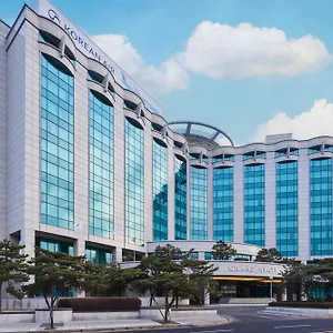 Grand Hyatt Hotel