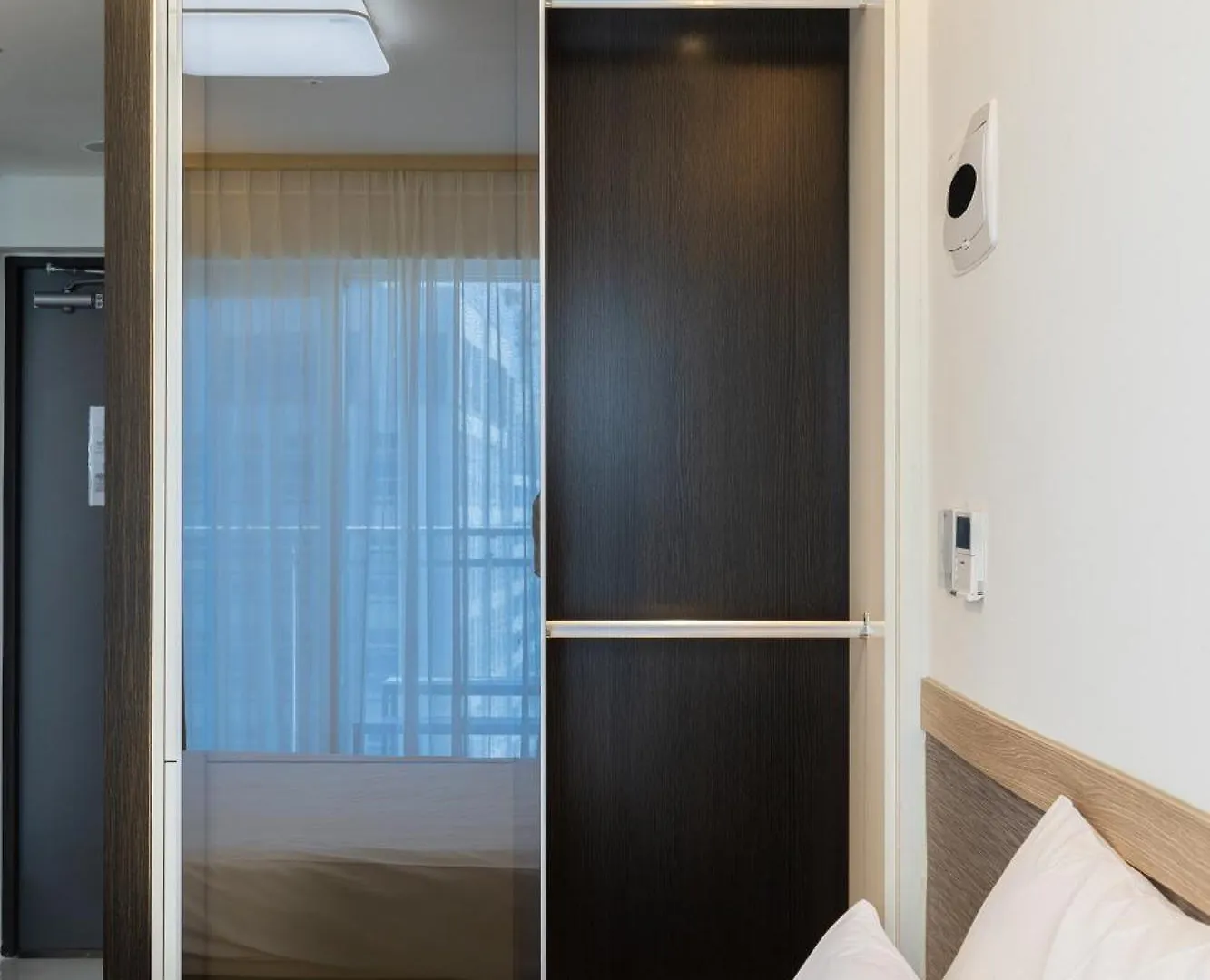 Skytop Hotel Incheon Airport 2*,  韓国